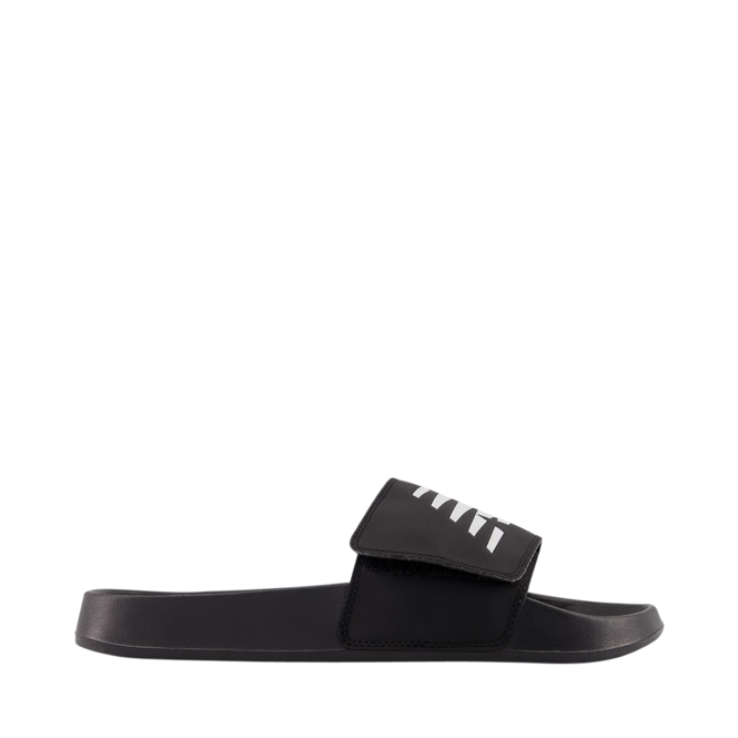 Sandales Noir pour Hommes de la marque NEW BALANCE, 2. Un produit distribué par Chaussures Pierre Roy - Saint-Jean Québec